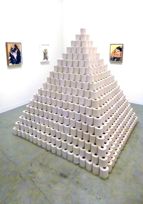 TOILET PYRAMID